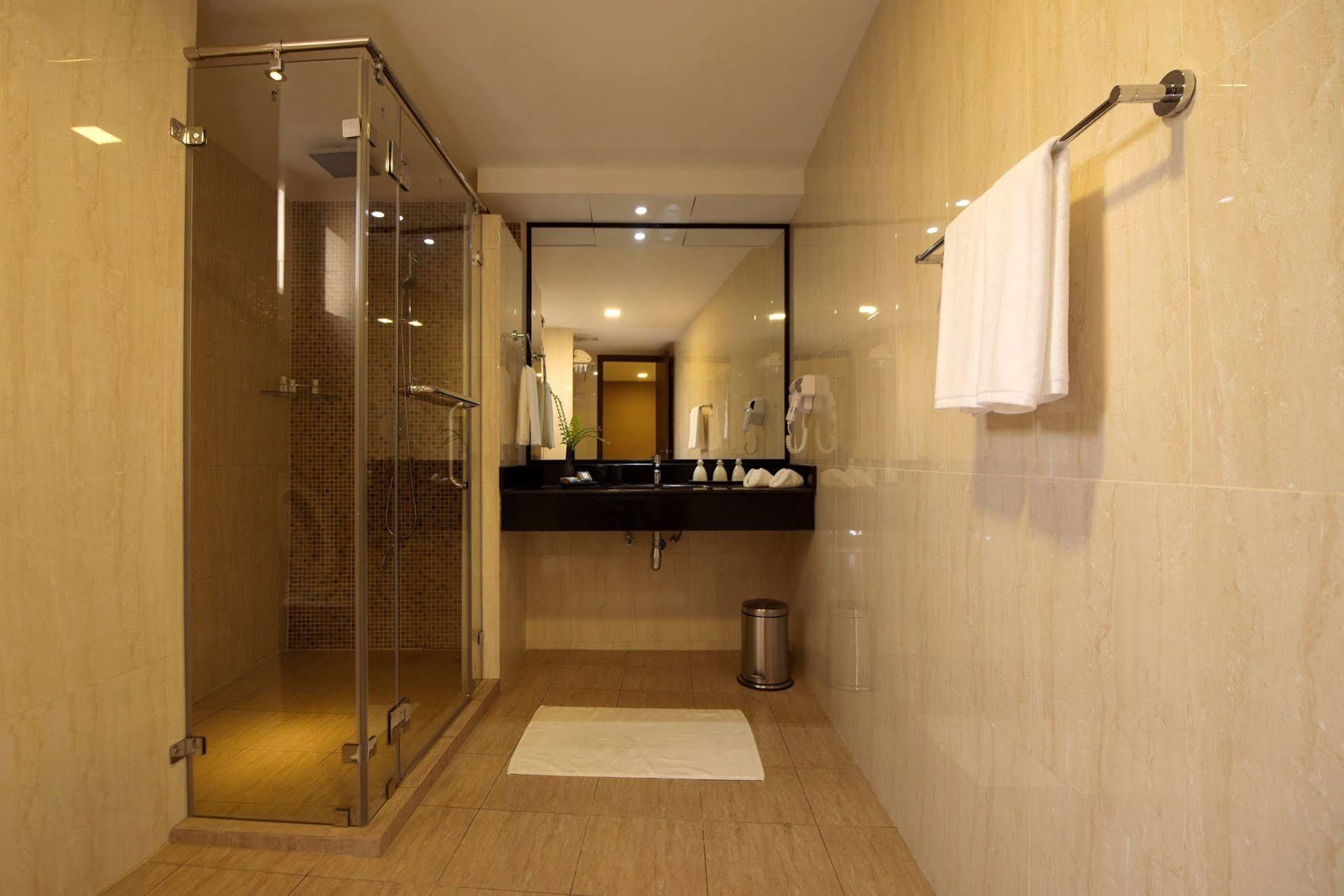 Champa Central Hotel Μαλέ Εξωτερικό φωτογραφία